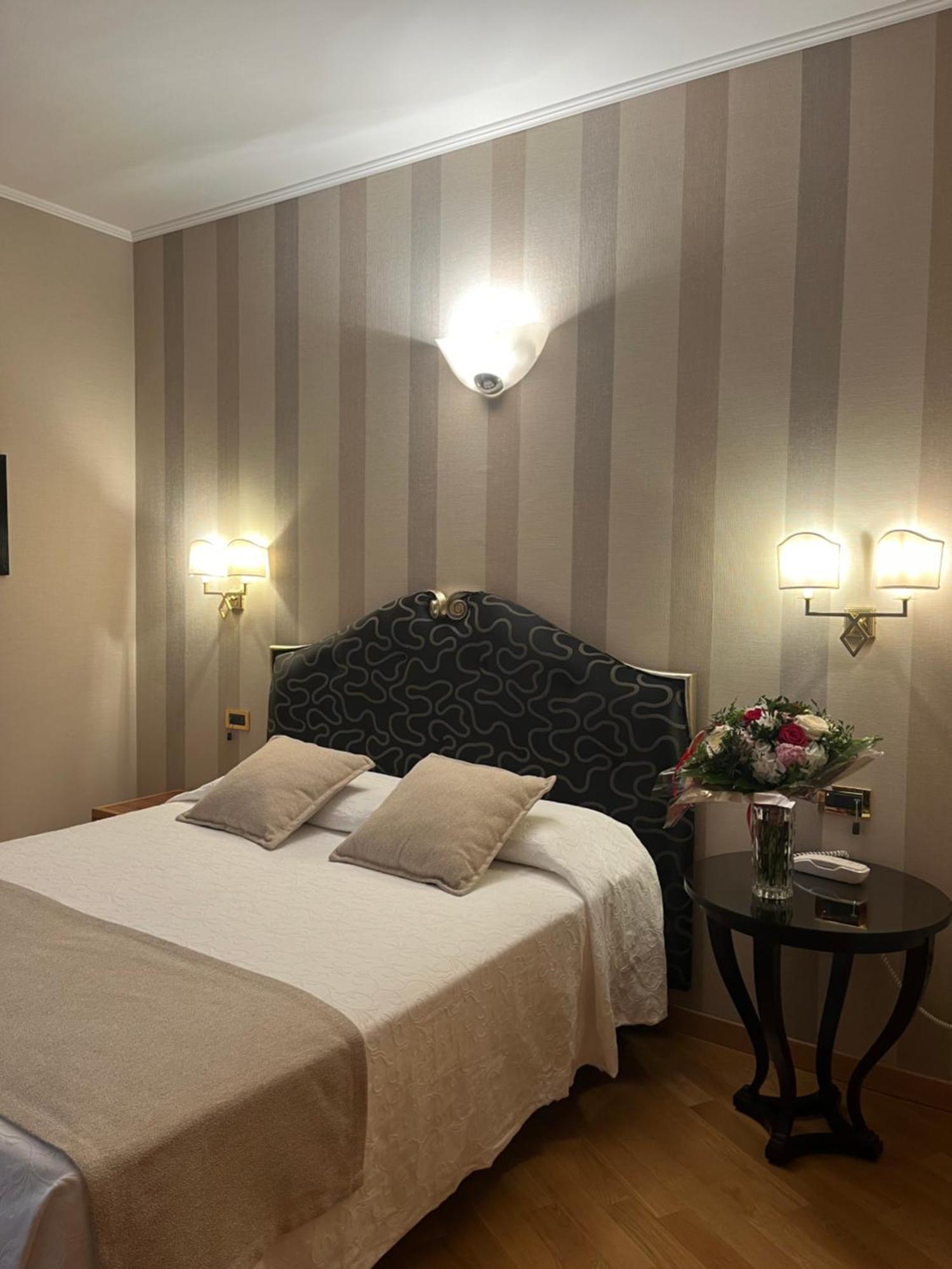 Hotel Europa Verona Bagian luar foto