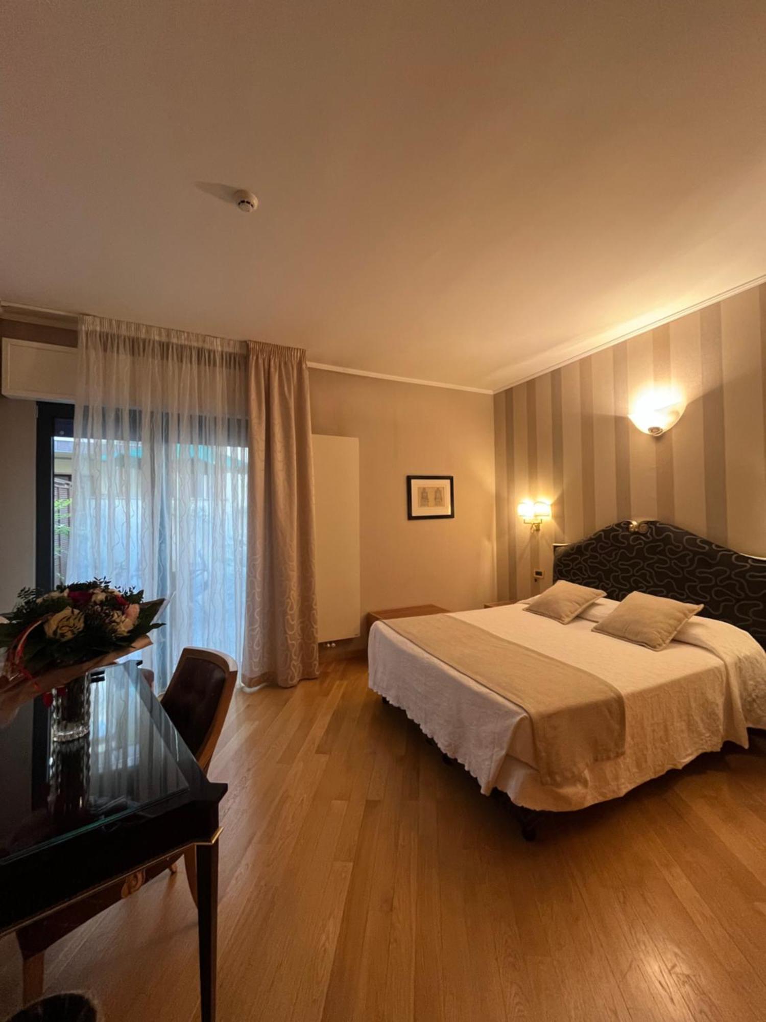 Hotel Europa Verona Bagian luar foto